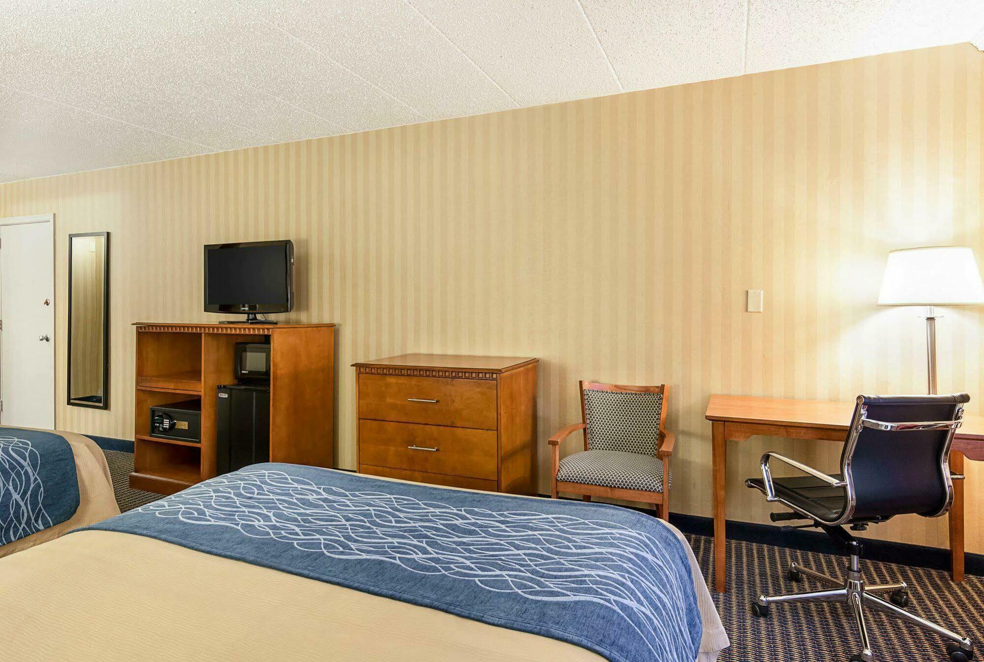 Comfort Inn Falls Church - Tysons Corner Exteriér fotografie